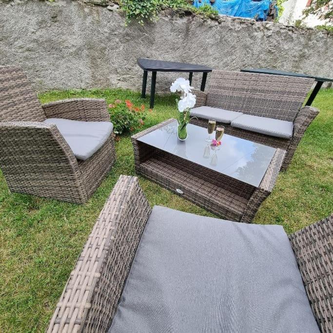 Gite Eglantine 2 A 6 Personnes Avec Spa Et Salle De Jeux Dans La Residence Ventron Exterior photo