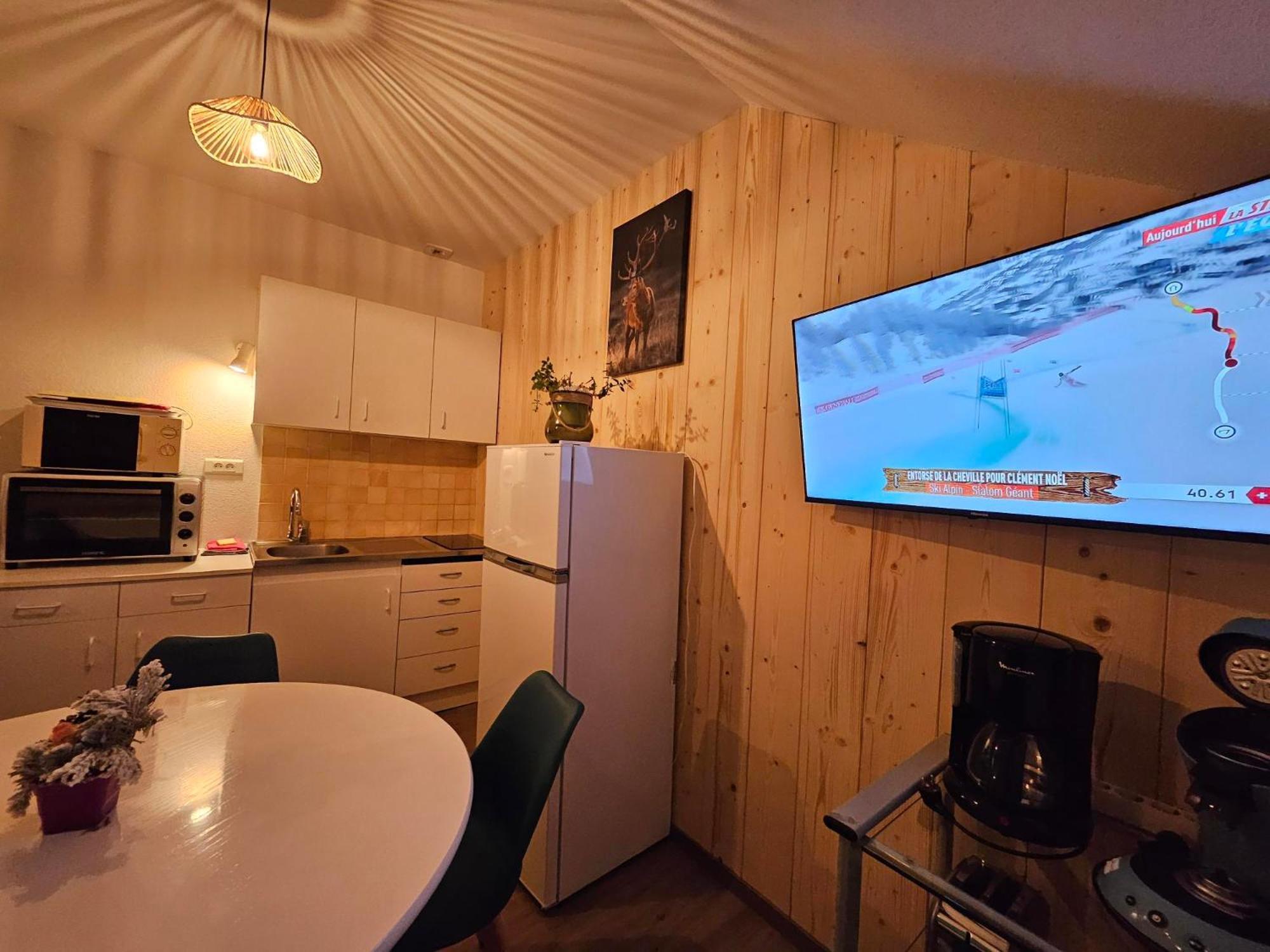 Gite Eglantine 2 A 6 Personnes Avec Spa Et Salle De Jeux Dans La Residence Ventron Exterior photo